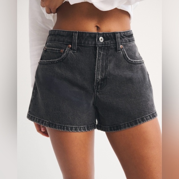 A&F Curve Love Mid Rise A-Line Denim Shorts - Washed Black - Worn Once! - Picture 7 of 8